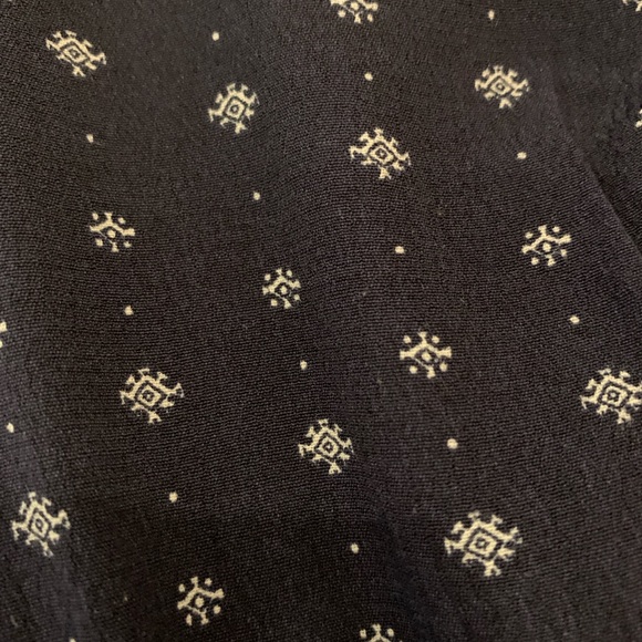 Gap dress size small, with tie waist - Picture 3 of 4